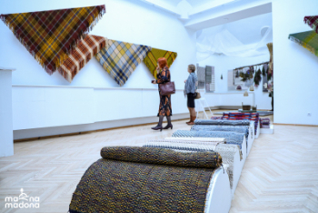 Tautas Lietišķās mākslas studijas “Ērgļi” izstāde “Gadi krāsu dzīparos”